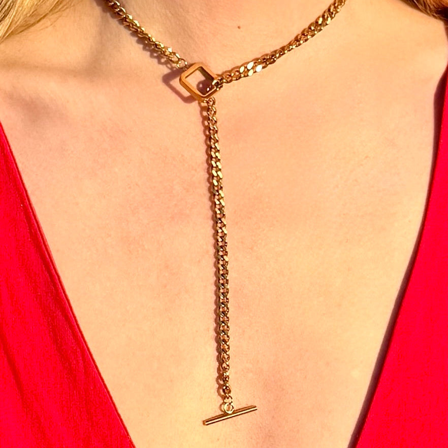 Ready-Or-Knot Choker